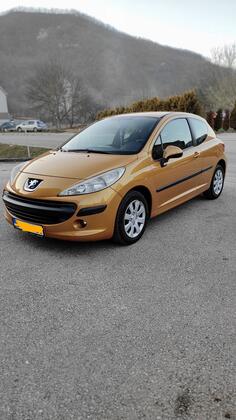 Peugeot - 207 - 207 Trendy 1.4E