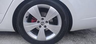 Fabričke felne i sava gume