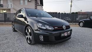Volkswagen - Golf GTI - 2.0