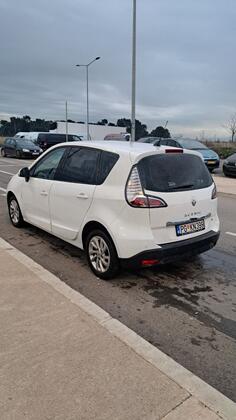 Renault - Scenic - 1.5 DCI