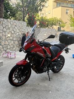 Moto Morini - X cape 650