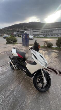 Yamaha - aerox