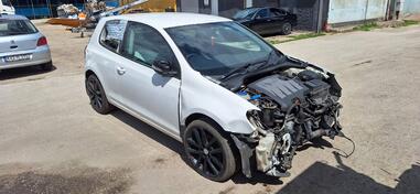 U djelovima Volkswagen - Golf 6