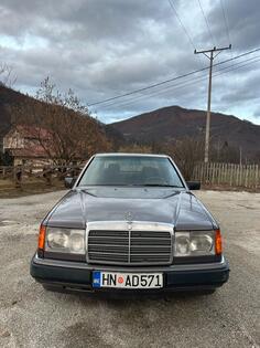 Mercedes Benz - E 250 - 2.5