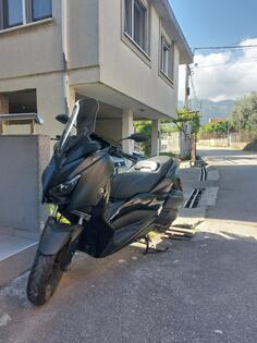 Yamaha - X max