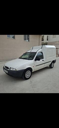 Ford - Courier - 1.3 i