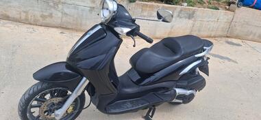 Piaggio - Beverly 400ie tourer
