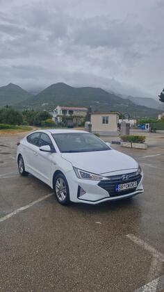 Hyundai - Elantra - 1.6