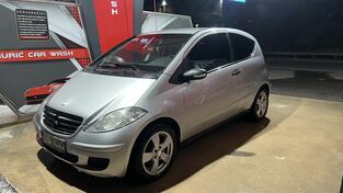 Mercedes Benz - A 180 - 2.0 80kW