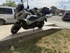 Honda - ADV 350