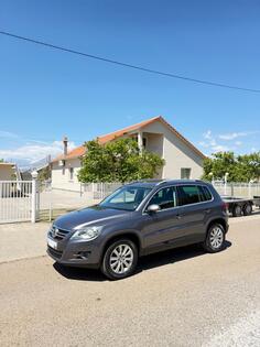 Volkswagen - Tiguan - 2.0 TDI 4 MOTION AUTOMATIK DSG