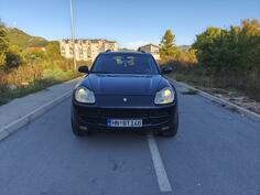 Porsche - Cayenne - 4.5 V8