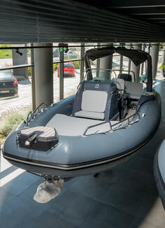 Zodiac - Zodiac-Medline 7.5 + Yamaha 300hp
