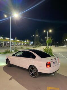 Volkswagen - Passat - B5