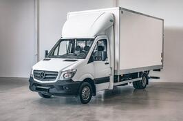 Mercedes Benz - Sprinter 519 CDI / rampa / kamion furgon  / MO3164