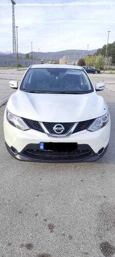 Nissan - Qashqai - 1,5DCI Tekna