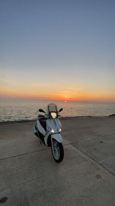 Piaggio - MEDLEY 125