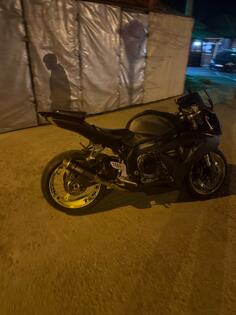 Suzuki - GSXR 600