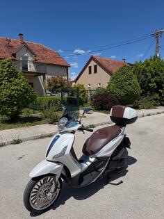 Piaggio - Beverly