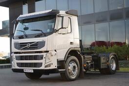 Volvo - FM 380 tegljač / IMP-4200