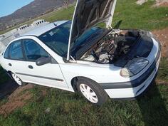 Renault - Laguna 1.8 in parts