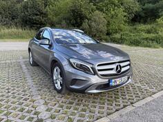 Mercedes Benz - GLA 220 - 4MATIC