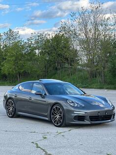 Porsche - Panamera - S