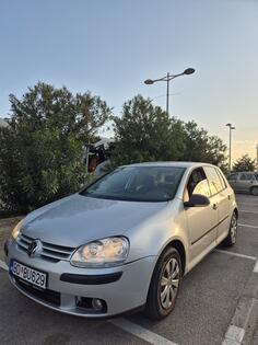 Volkswagen - Golf 5 - 1.4