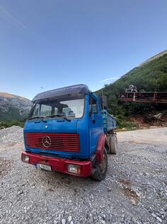 Mercedes Benz - 2235