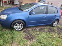 Volkswagen - Golf 5 - 1900