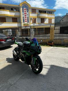 BMW - S1000RR