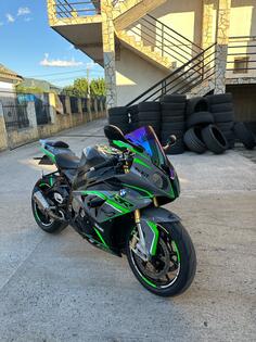 BMW - S1000RR