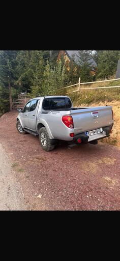 Mitsubishi - L200 - 2,5