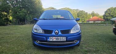 Renault - Scenic - 1.5 Dci