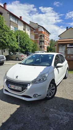 Peugeot - 208 - 1.4