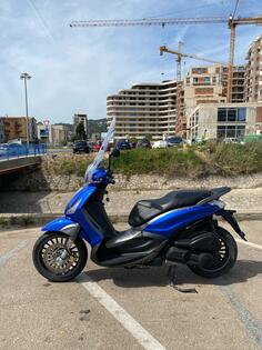 Piaggio - beverly 300s