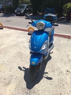 Piaggio - fly