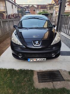 Peugeot - 207 - 1.6 HDI