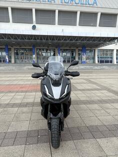 Honda - ADV350