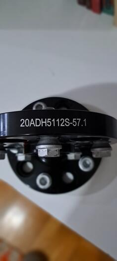 Distance 20 mm - 5x112