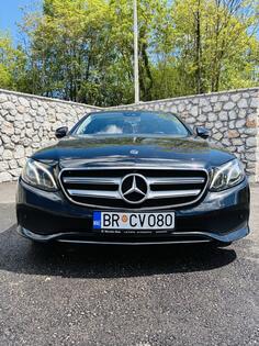 Mercedes Benz - E 220 - E 220 D
