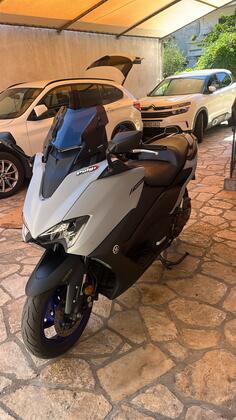 Yamaha - T Max 560