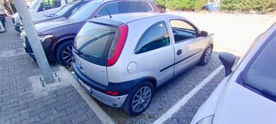Opel - Corsa - 1.4 bezin