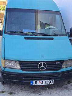 Mercedes Benz - 212