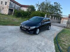 Mercedes Benz - B 180 - B 180 D