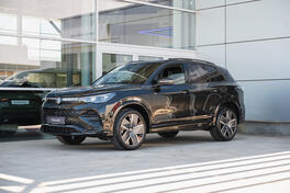Volkswagen - Tiguan - R-line 2.0 TDI DSG 4MOTION