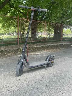 Ostalo - Xiaomi Trotinet 4