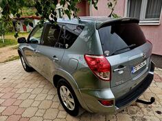 Toyota - RAV 4 - 4x4
