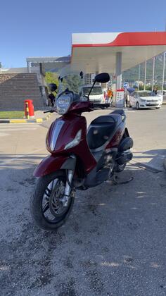 Piaggio - Beverly 350 Sport Touring