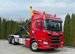 Scania -  G 450 Kamion s kukom / LTK541